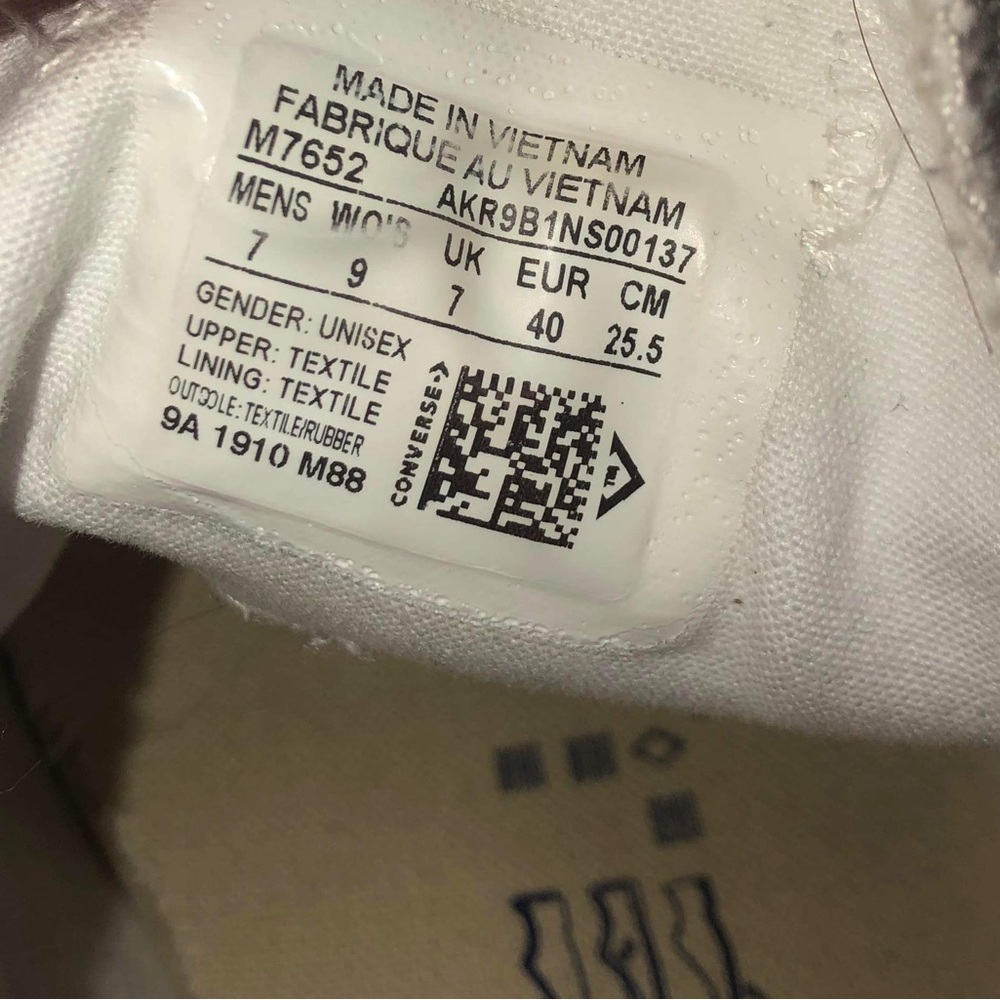 White converse